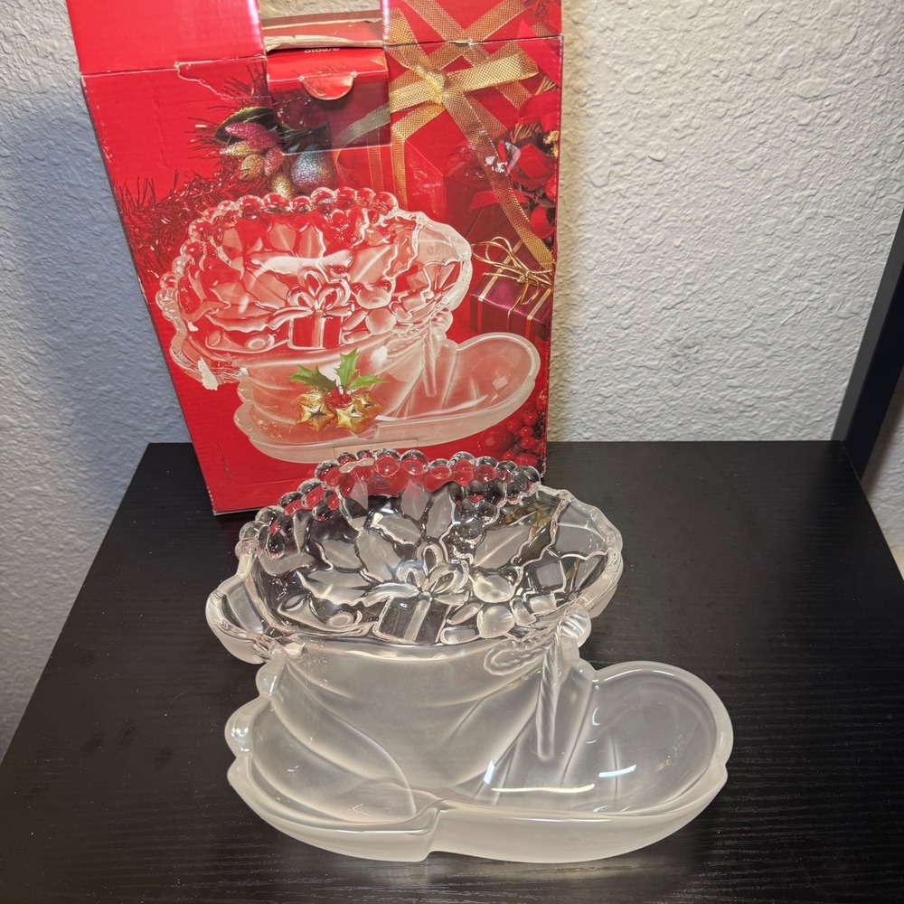 Mikasa Santas Boot Bon Bon Server 8.75" Glass Holiday Candy Dish Germany VTG